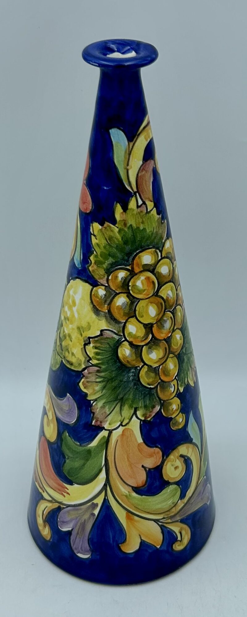 Bottiglia conica cm.30 Decoro Barocco con frutta fondo blu - immagine 2