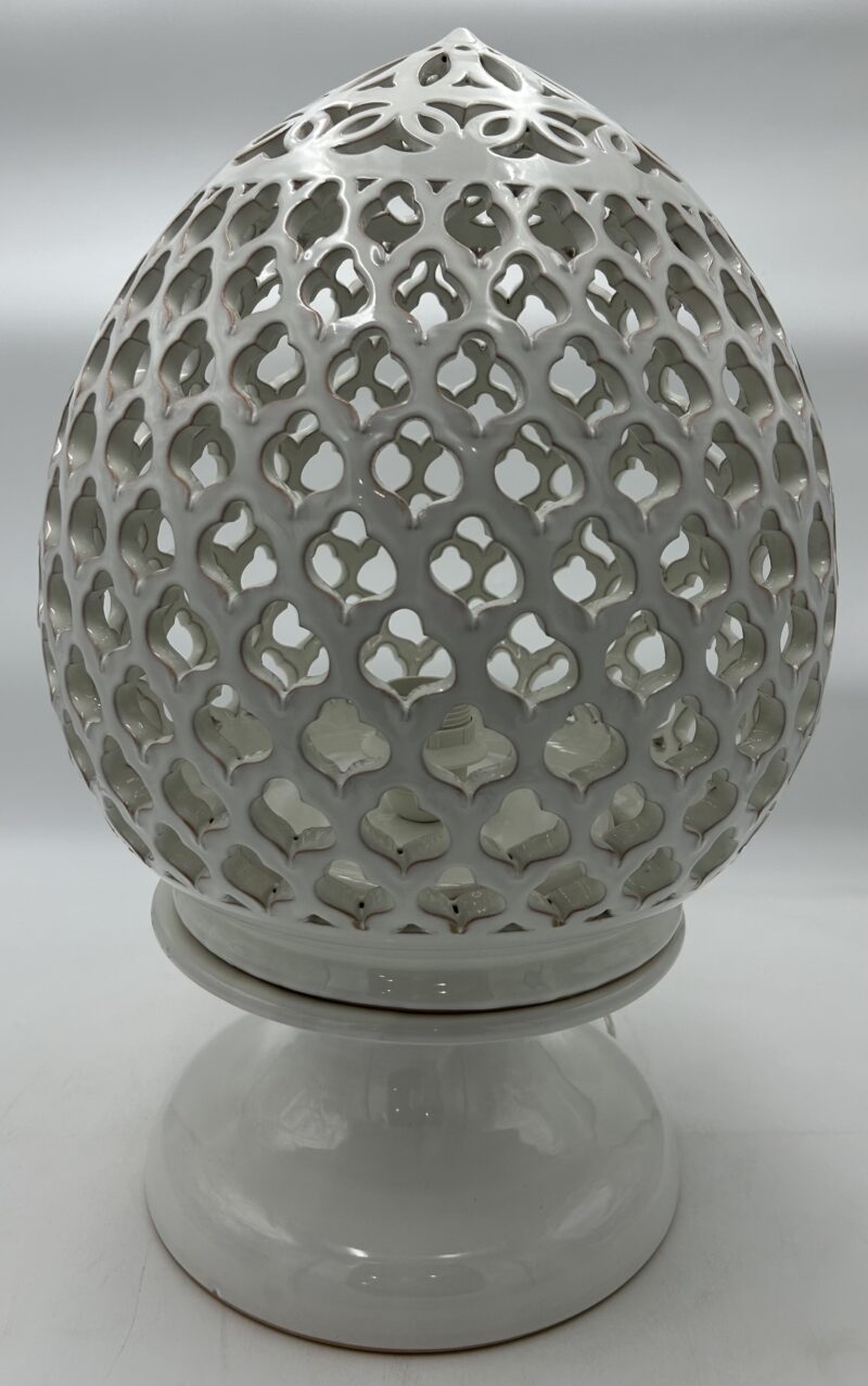 Lampada Pigna traforata h.50 cm. Bianco Vietri 2